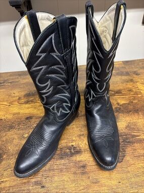 Durango Men’s Black Leather Western Cowboy Boots with White Stitching